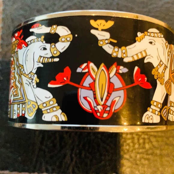 Hermes Black Enamel Extra Wide Bangle Silver Finish - Picture 6 of 6